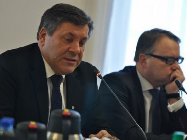 /midcom-serveattachmentguid-1e4cbcf165b8ab4cbcf11e4833e3be1979d715e715e/piechocinski.jpg