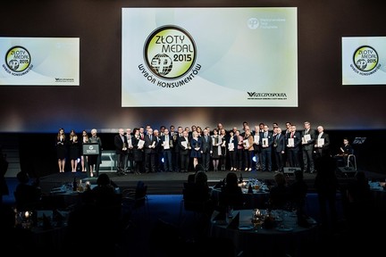 /midcom-serveattachmentguid-1e4cbdf5b45b28ecbdf11e4a31d9599b443011a011a/mk_gala_zloty_medal_wybor_konsumentow_2015_10.jpg